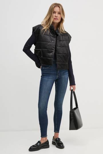Сумочка Calvin Klein цвет чёрный K60K612576 Сумочка Calvin Klein цвет чёрный K60K612576
