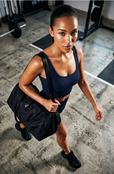 Спортивний топ - чорний