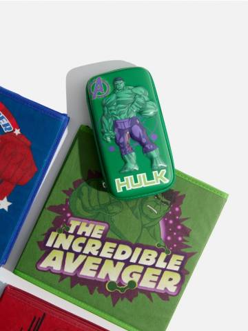 Пенал з 3D аплікацією Hulk - зелений Пенал з 3D аплікацією Hulk - зелений