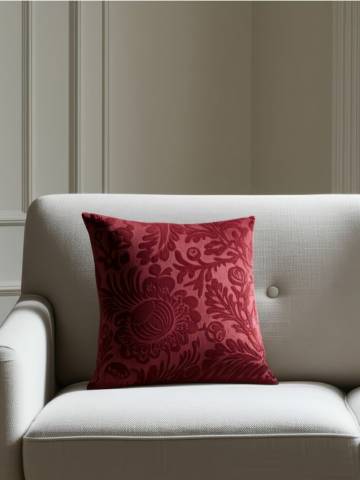 Декоративна подушка - буряковий