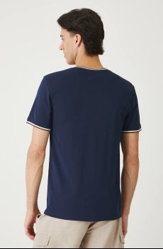 Футболка Medicine