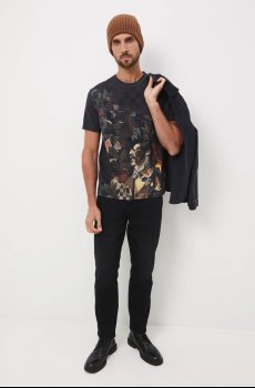 Футболка Medicine