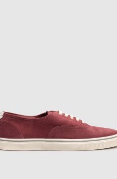 Бордовые замшевые кеды с нашивкой логотипа