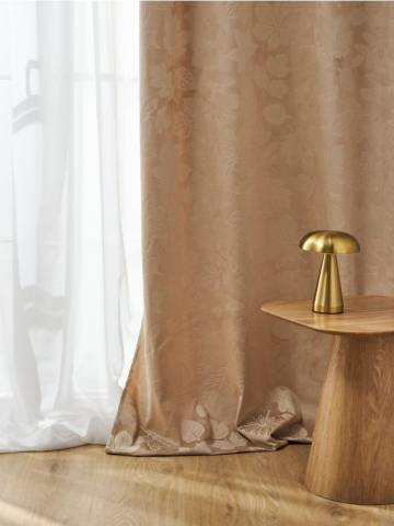 Завіска - нюдовий