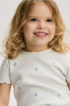 Reserved - Футболка в рубчик з вишивкою - кремовий - 270HU-01X