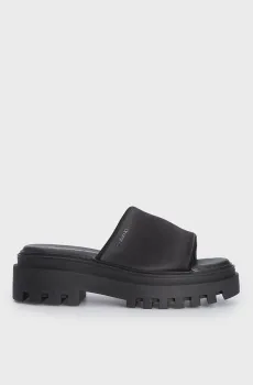 Женские черные слайдеры TOOTHY COMBAT SANDAL IN DC Черный 39 Calvin Klein YW0YW01339