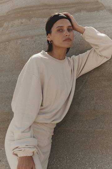 Кофта MUUV. Subtle Cotton женская цвет бежевый однотонная Кофта MUUV. Subtle Cotton женская цвет бежевый однотонная