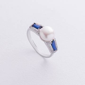 Серебряное кольцо с жемчугом, гидротерм. сапфирами и фианитами 1838-1р-PWTNS Серебряное кольцо с жемчугом, гидротерм. сапфирами и фианитами 1838-1р-PWTNS