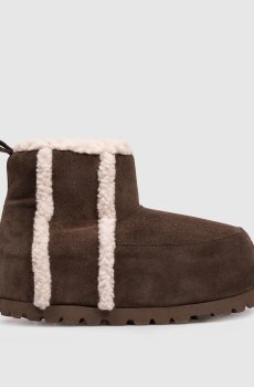 Коричневые замшевые ботинки на меху