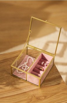 Прозора шкатулка з відділеннями - пастельний рожевий