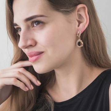 Золотые серьги с дымчатым кварцем и фианитами с03903 Золотые серьги с дымчатым кварцем и фианитами с03903