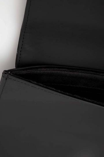 Чехол для ноутбука Rains 16540 Tech Accessories цвет чёрный Чехол для ноутбука Rains 16540 Tech Accessories цвет чёрный
