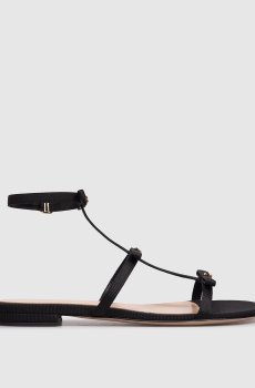 Черные сандалии с эмблемой