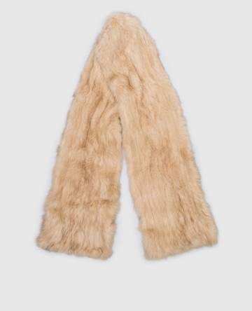 Бежевый шарф из меха соболя