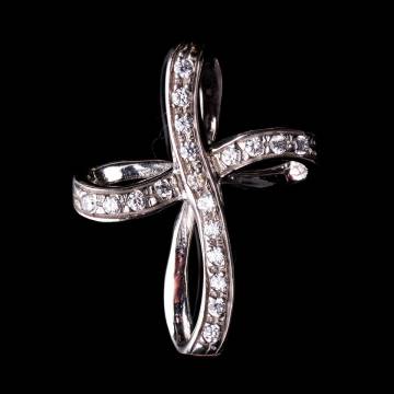 Серебряный крестик с фианитами 131024 Серебряный крестик с фианитами 131024