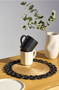 Плетена підставка на стіл - бежевий