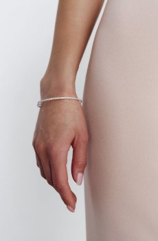 Сріблястий браслет зі стразами