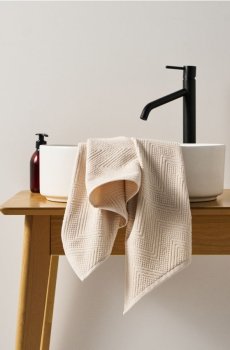 Рушник із жакардовим візерунком - пшеничний