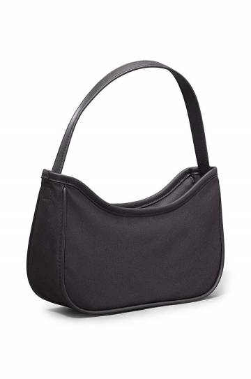 Детская сумочка Calvin Klein Jeans цвет чёрный IU0IU00684 Детская сумочка Calvin Klein Jeans цвет чёрный IU0IU00684