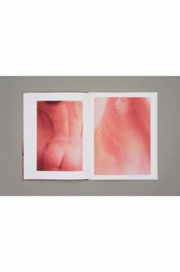 Книга home & lifestyle Tonal by Olivia Malone, English Книга home & lifestyle Tonal by Olivia Malone, English