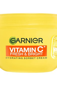 Увлажняющий крем-сорбет для лица GARNIER Vitamin C* Fresh & Bright Hydrating Sorbet Cream с витамином С, 85 мл