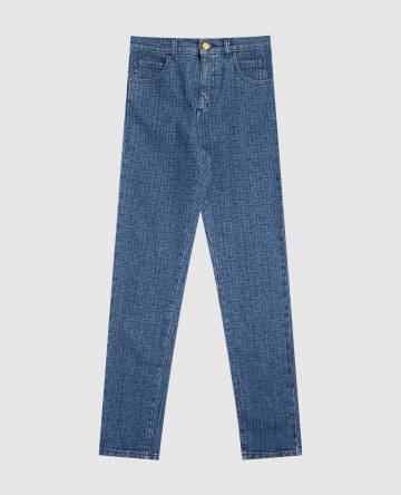 Детские синие джинсы в брендовый принт