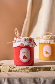 Ароматична свічка Strawberry Jam - червоний