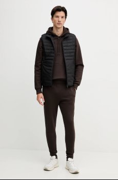 Спортивные штаны Lacoste