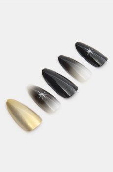 Штучні нігті у формі мигдалю - різнобарвний