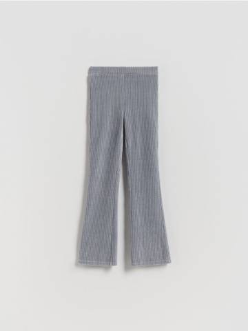 Reserved - Ребристі розкльошені легінси - світло-сірий - 973FF-09X