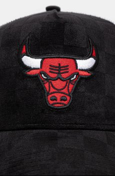 Кепка New Era Tonal Check Trucker Bulls
