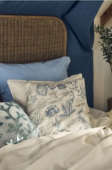 Наволочка з візерунком - білий