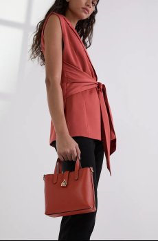 Кожаная сумочка Karl Lagerfeld K/AUTOGRAPH