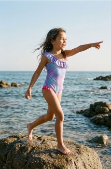 Суцільний купальник з воланами - різнобарвний