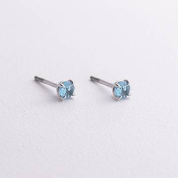 Серебряные серьги - пусеты с кварцом 2494/1p-QSWB Серебряные серьги - пусеты с кварцом 2494/1p-QSWB