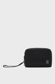 Мужской черный несессер EMBLEM HW DOPP KIT Черный ONESIZE Calvin Klein LV04D1243G