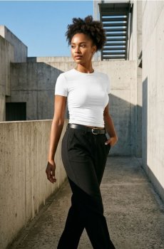 Топ із драпіруванням з боків - білий