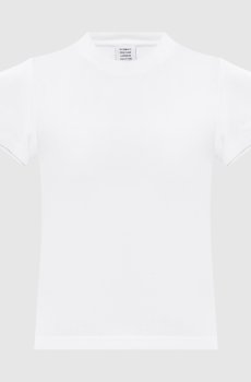 Белый топ с вышивкой логотипа