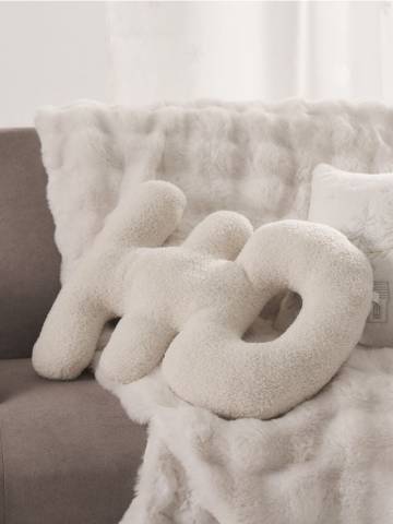 Декоративна подушка - білий