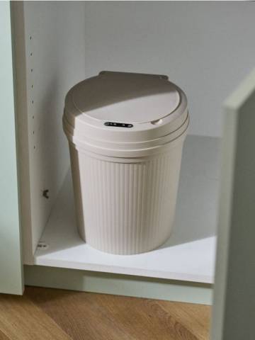 Безконтактний смітник - нюдовий