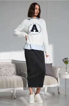 Джемпер з трикотажу в рубчик - кремовий