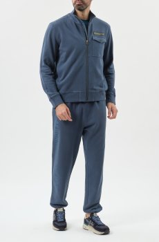 Костюм спортивный