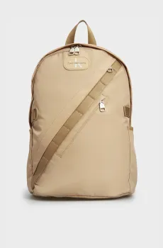 Мужской бежевый рюкзак METAFORMS ROUNDED BP44 Бежевый ONESIZE Calvin Klein K50K511770