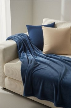 Плед - темно-синій