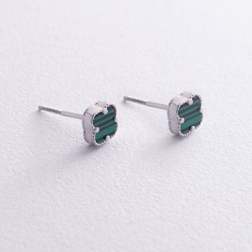 Серебряные серьги - пусеты "Клевер" с малахитом mini 123293 Серебряные серьги - пусеты "Клевер" с малахитом mini 123293