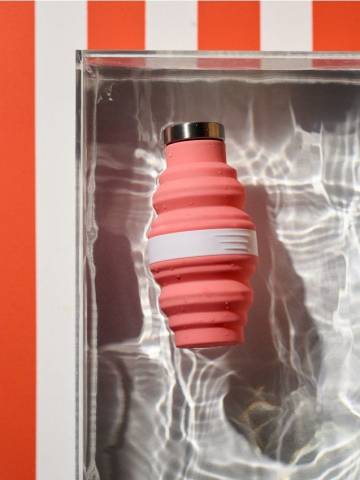 Пляшка - рожевий