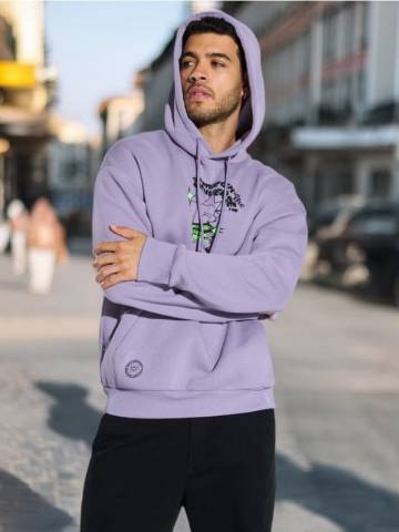 Регулярний fit світшот Rick and Morty - гібіскус Регулярний fit світшот Rick and Morty - гібіскус