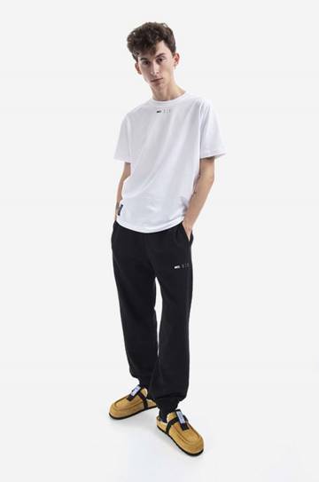 Хлопковые спортивные штаны MCQ цвет чёрный однотонные 647262RST931000-BLACK Хлопковые спортивные штаны MCQ цвет чёрный однотонные 647262RST931000-BLACK