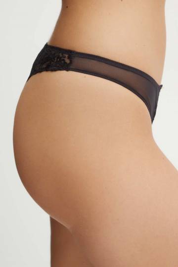 Бразилианы Chantelle цвет чёрный C13YG0 Бразилианы Chantelle цвет чёрный C13YG0