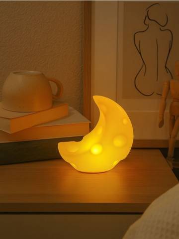 Лампа світлодіодна - жовтий